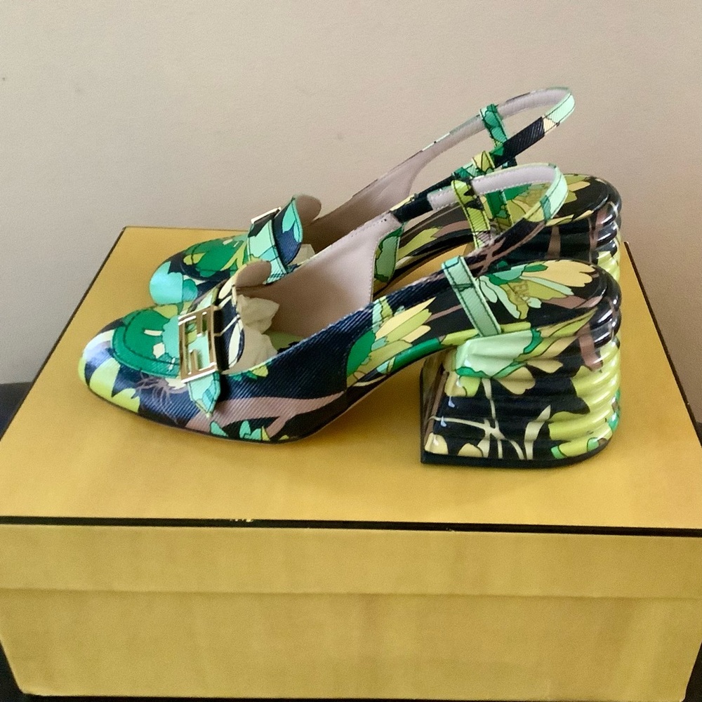 NIB Fendi Floral slingback Promenade loafer pumps